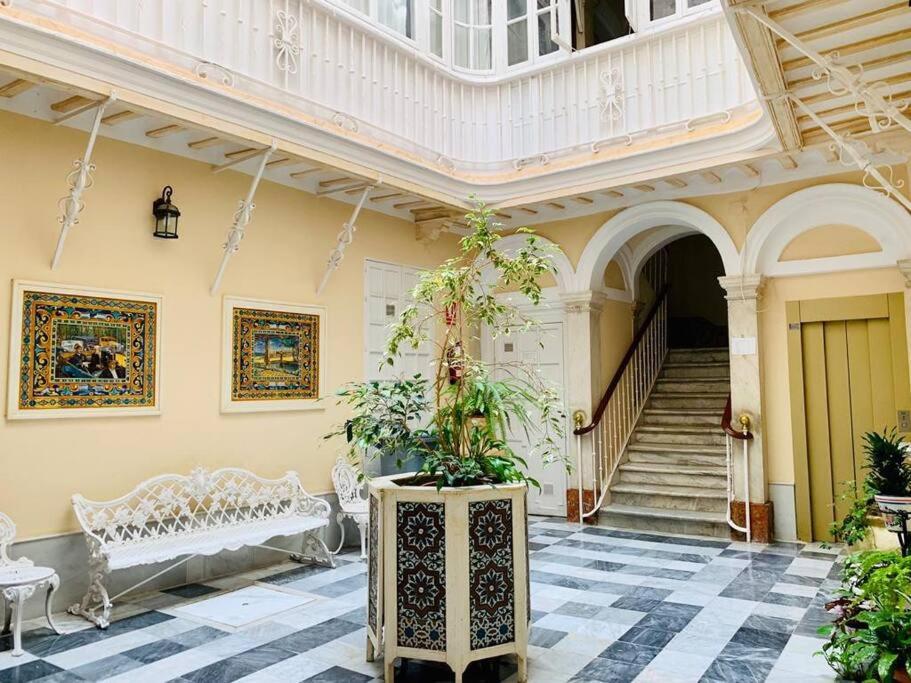 La Primera De Occidente Cádiz Exterior foto